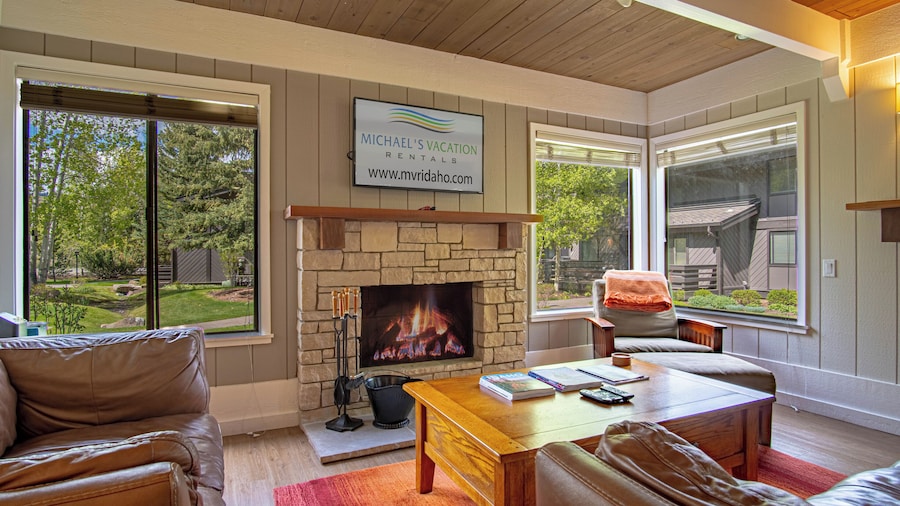 Villager Vacation Condo + SV Resort Amenities