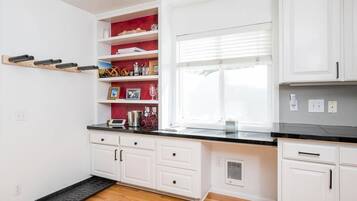 Condo, Multiple Beds, Patio, Mountain View (Pinewood Condo 124) | Private kitchen | Dining tables