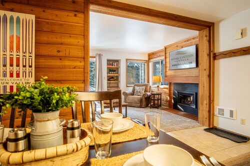 Elkhorn Bluff Condo + Complex & Resort Amenities