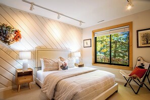 公寓客房, 多張床, 陽台, 山景 (Ridge Condo 2677) | 2 間臥室、獨特裝潢、布置獨特、床單