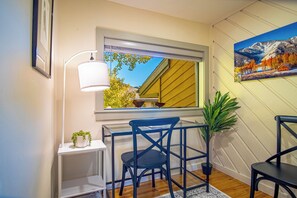 Appartement, meerdere bedden, balkon, uitzicht op bergen (Ridge Condo 2677) | Kameruitzicht