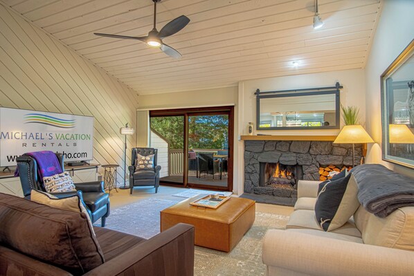 Condo, Multiple Beds, Balcony, Mountain View (Ridge Condo 2677) | Interior