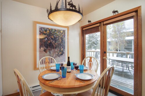 Sv101 - Walk to Lifts & Town - Hot Tub & Pool