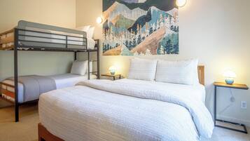 Condo, Multiple Beds, Patio, Mountain View (Parkside Condo 229B) | 2 bedrooms, individually decorated, individually furnished, bed sheets