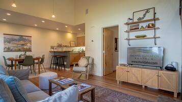 Condo, Multiple Beds, Patio, Mountain View (Parkside Condo 229B) | Living area | 42-inch flat-screen TV with digital channels