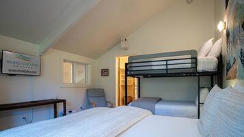 Condo, Multiple Beds, Patio, Mountain View (Parkside Condo 229B) | 2 bedrooms, individually decorated, individually furnished, bed sheets