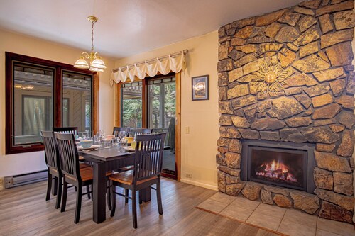 Sv153 - Walk to Lifts & Town - Hot Tub & Pool