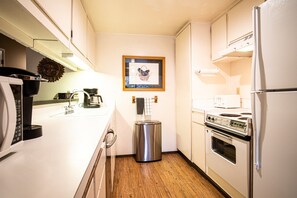 Condo, Multiple Beds, Patio, Mountain View (Sun Valley Condo 145) | Private kitchen | Dining tables