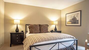 Condo, Multiple Beds, Patio, Mountain View (Sun Valley Condo 145) | 2 bedrooms, individually decorated, individually furnished, bed sheets