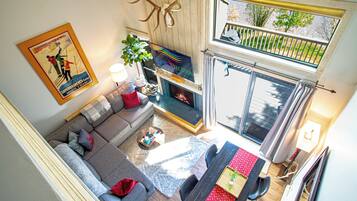 Condo, Multiple Beds, Patio, Mountain View (Bonne Vie 2233) | Living area | 42-inch flat-screen TV with digital channels