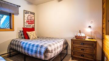 Bloc d'apartaments, diversos llits, pati, vistes a la muntanya (Bonne Vie 2233) | 3 dormitoris, decoració individual, mobiliari individual i roba de llit