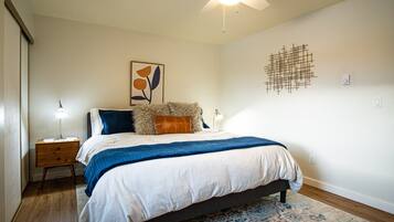 3 bedrooms, individually decorated, individually furnished, bed sheets