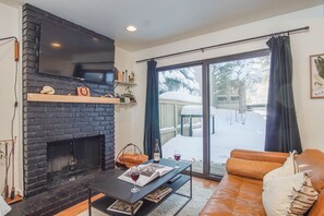 Condo, Multiple Beds, Patio, Mountain View (Andora Villa 123) | Living area