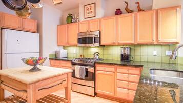 Condo, Multiple Beds, Patio, Mountain View (Snow Star Condo 24) | Private kitchen | Dining tables