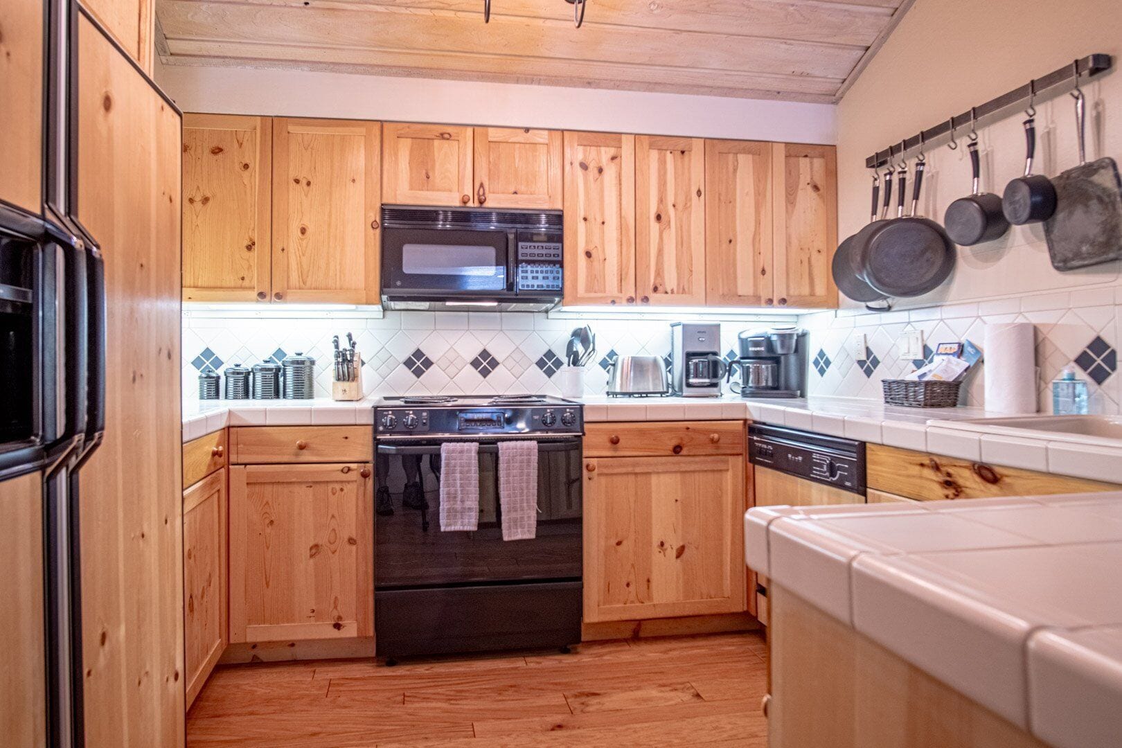 Condo, Multiple Beds, Patio, Mountain View (Sunburst 54) | Private kitchen | Dining tables