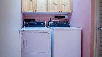 Condo, Multiple Beds, Patio, Mountain View (Sunburst 54) | Laundry