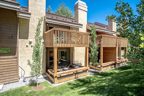 Sunburst - Golf Course Views + Free Resort Amenities