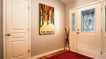 Rumah, Beberapa Tempat Tidur, patio, pemandangan gunung (Eastridge Escape - PET-FRIENDLY!) | Interior