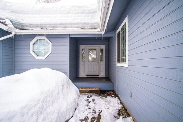 تفاصيل الفندق من الخارج