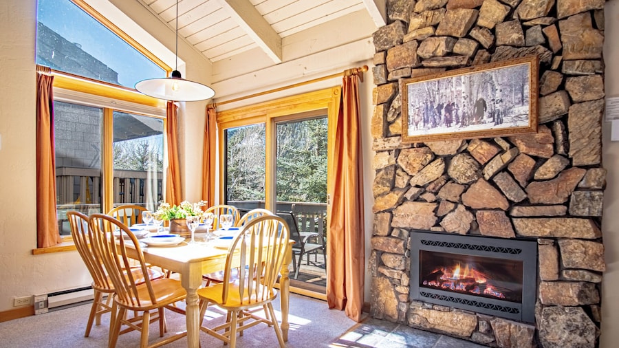 Sv112 - Walk to Lifts & Town - Hot Tub & Pool