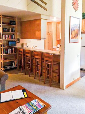 Appartement, Meerdere bedden, terras, uitzicht op bergen (Sun Valley Condo 112) | Interieur