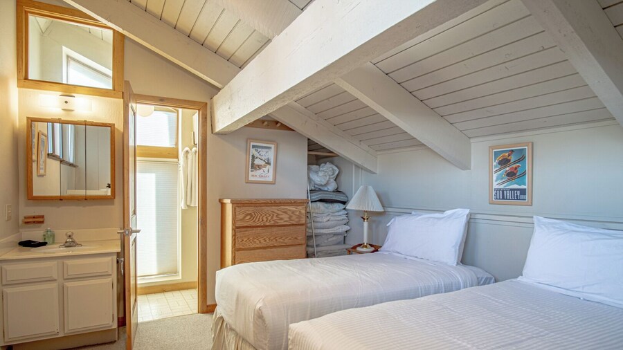 Sv112 - Walk to Lifts & Town - Hot Tub & Pool