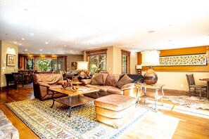 公寓客房, 多張床, 庭院, 山景 (Baldy Vista at Warm Springs) | 住宿內部