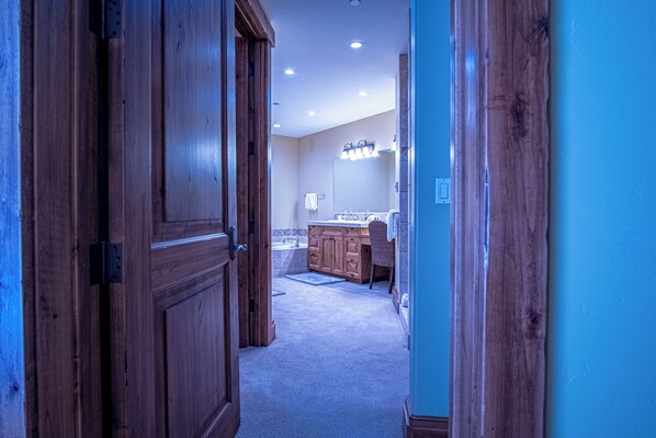 Condo, Multiple Beds, Patio, Mountain View (Baldy Vista at Warm Springs) | Interior - Lux Baldy Vista at Warm Springs Home + Hot Tub - Walk to SV Ski Lifts (Ketchum)