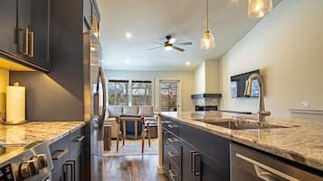 Condo, Multiple Beds, Patio, Mountain View (Warm Springs Retreat) | Interior