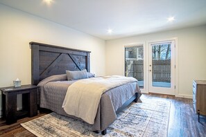 公寓客房, 多張床, 庭院, 山景 (Warm Springs Retreat) | 客房景觀