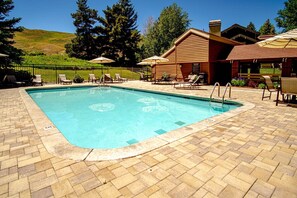Pool - Sunburst in Sun Valley! Modern Family Getaway in Elkhorn (Sun Valley)