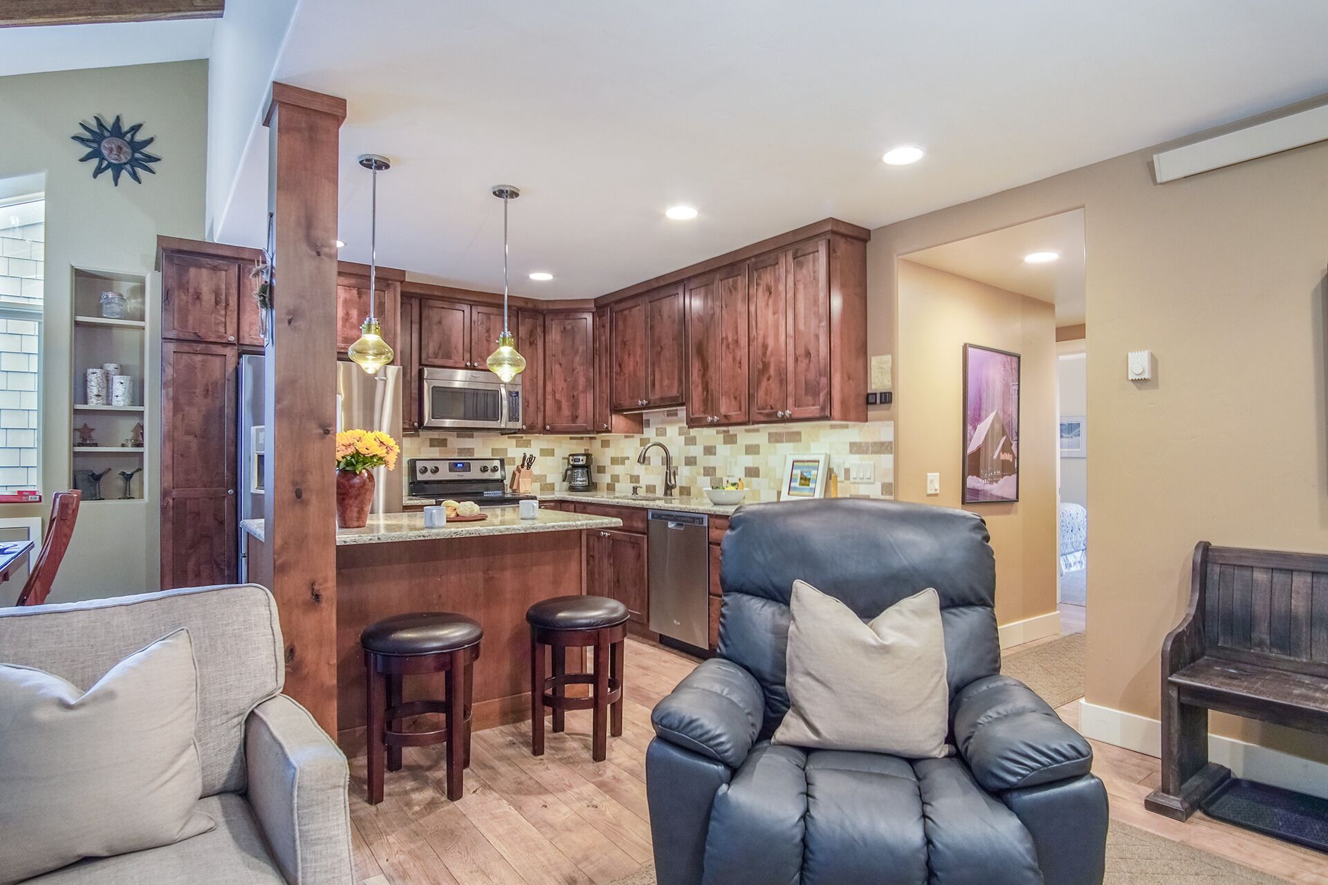 Condo, Multiple Beds, Patio, Mountain View (Sun Valley Condo 140) | Interior