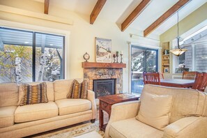 Condo, Multiple Beds, Patio, Mountain View (Sun Valley Condo 140) | Living area | 42-inch flat-screen TV with digital channels