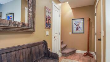 Condo, Multiple Beds, Patio, Mountain View (Sun Valley Condo 140) | Interior