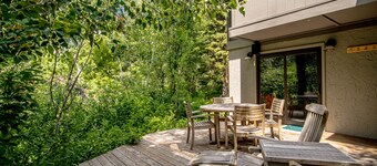 Andora Alpine Retreat - 2BD in Downtown Ketchum