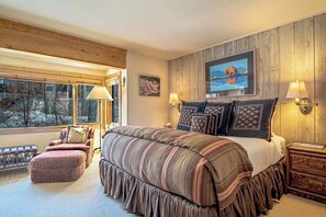 คอนโด, หลายเตียง, ลานระเบียง, วิวภูเขา (Andora Alpine Retreat) | 2 ห้องนอน, ห้องพักตกแต่งอย่างมีเอกลักษณ์, ตกแต่งพิเศษโดยเฉพาะ