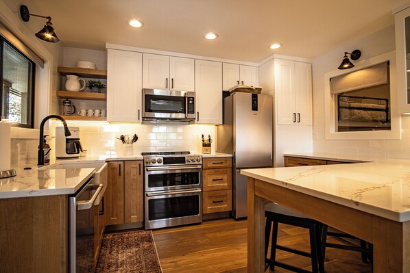 Condo, Multiple Beds, Patio, Mountain View (Bluff Condo 4138) | Private kitchen - Classy, Contemporary, Cozy, Sun Valley con With Community & Resort Amenities (Sun Valley)