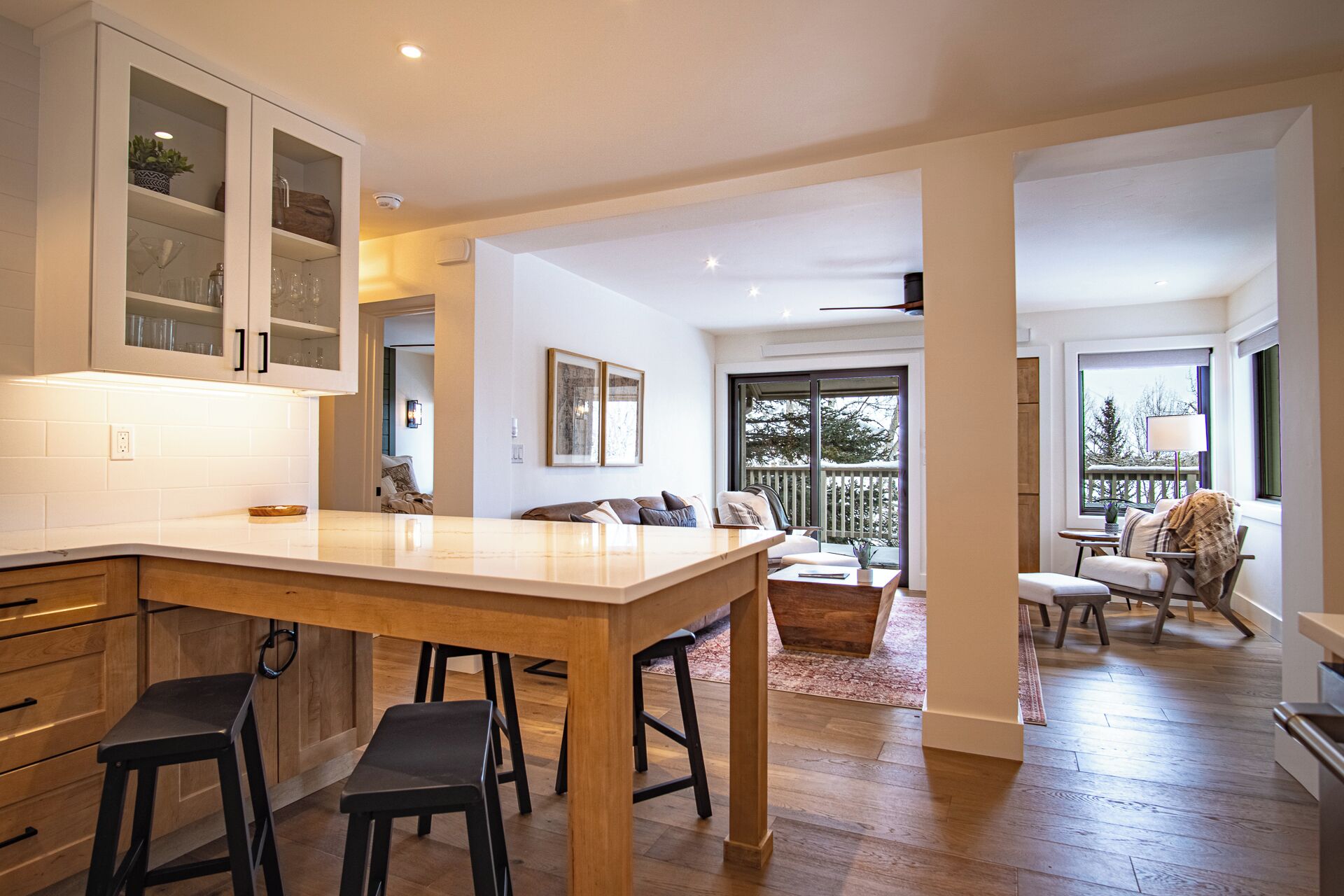 Condo, varias camas, patio, vista a la montaña (Bluff Condo 4138) | Interior