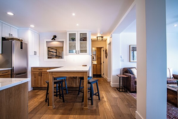 Condo, Multiple Beds, Patio, Mountain View (Bluff Condo 4138) | Interior