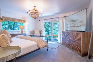 Condo, nhiều giường, ban công, quang cảnh núi (Sunburst 33) | 3 phòng ngủ, trang trí khác biệt 