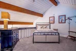 3 bedrooms, individually decorated, individually furnished, bed sheets