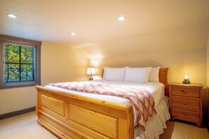 Cabin, nhiều giường, sân hiên, quang cảnh núi (Board's Sunset Ranch) | 3 phòng ngủ, trang trí khác biệt