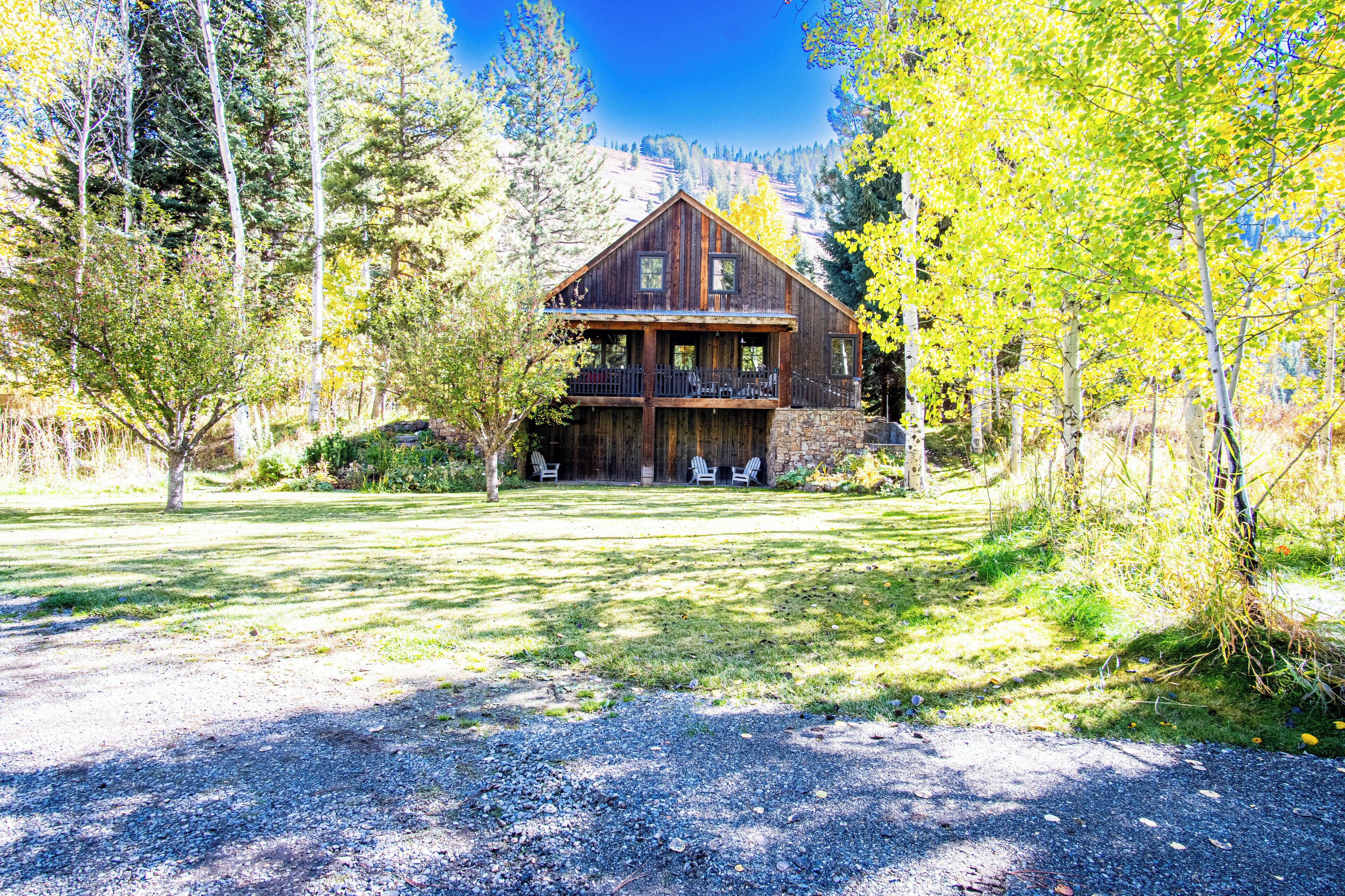 المنشأة من الخارج