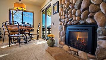 Condo, Multiple Beds, Fireplace, Mountain View (Sun Valley Condo 137) | Interior