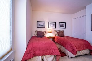 คอนโด, หลายเตียง, เตาผิง, วิวภูเขา (Sun Valley Condo 137) | 2 ห้องนอน, ห้องพักตกแต่งอย่างมีเอกลักษณ์, ตกแต่งพิเศษโดยเฉพาะ