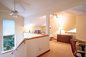 Huis, meerdere bedden, patio, uitzicht op bergen (Sunflower Lane) | Interieur