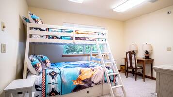 4 habitaciones, decoración personalizada y muebles diferentes