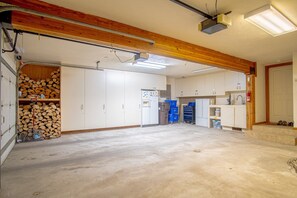 Ferienhaus, Mehrere Betten, Terrasse, Bergblick (River House) | Innenbereich