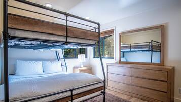 Condo, Multiple Beds, Patio, Mountain View (Creekside in Sun Valley 1294) | 2 bedrooms, individually decorated, individually furnished, bed sheets