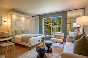 Leilighet, 1 queensize-seng, terrasse, fjellutsikt (Angani Studio) | 1 soverom, individuelt dekorert og individuelt innredet